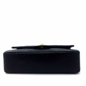Borsa-chanel-vintage-piccola-angoli-nera