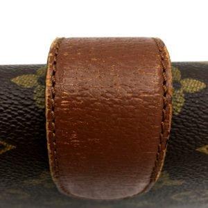 5B9E59B3-33F4-40C5-A5F2-7A77EDDA8735