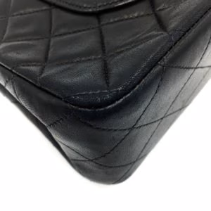 Borsa-chanel-timeless-vintage-nera-media-angolo